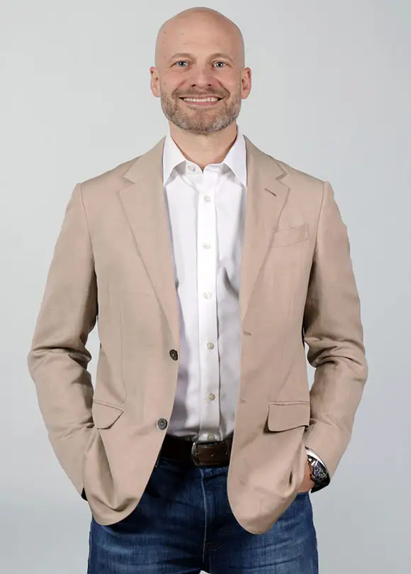 meet the surgeon